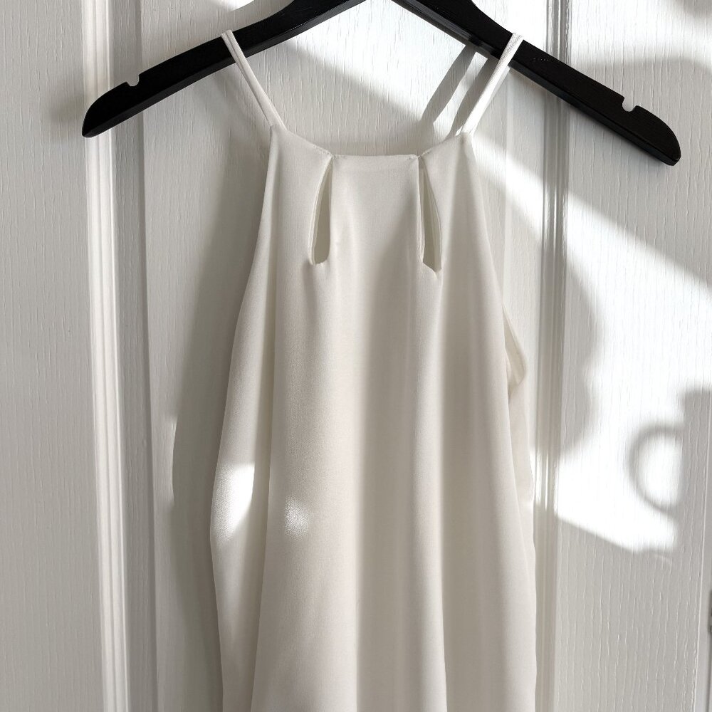 White Tank Top Neck Line Detail